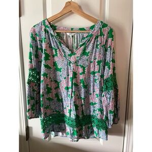 Crown & Ivy Womens S Hydrangea‎ Print Peasant Top Crochet Lace Trim